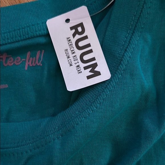 Bundle of Old Navy and Ruum Teal and Floral XL Long Sleeve Tees - Picture 14 of 14